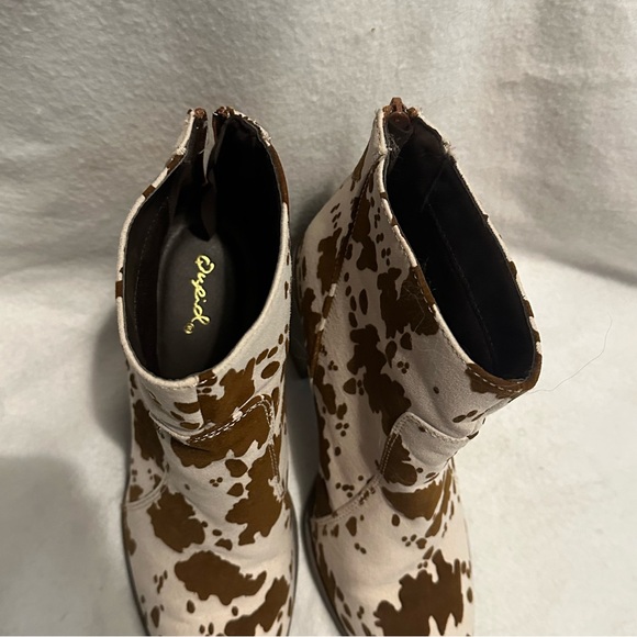 Qupid Booties - Picture 2 of 4